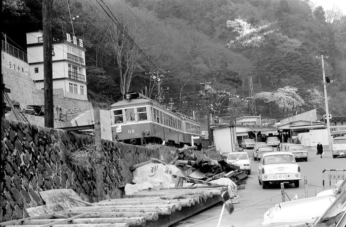 箱根登山１１５外箱根湯本